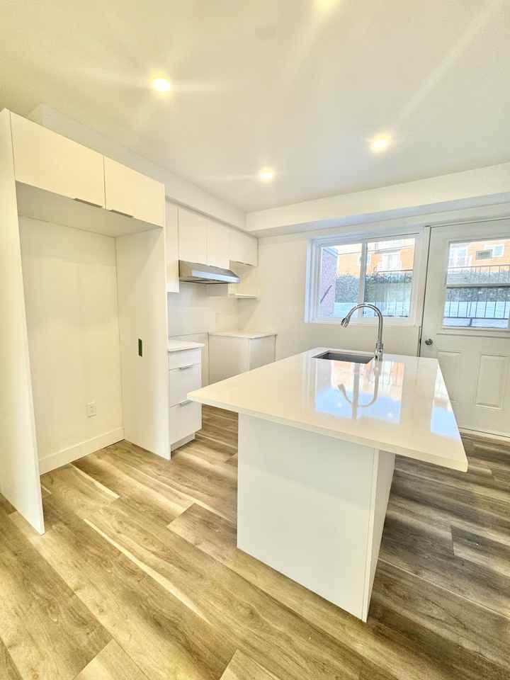 252 Rue Toulouse #1 - Photo 4 of 12