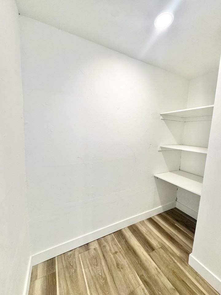 252 Rue Toulouse #1 - Photo 7 of 12