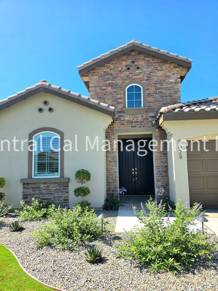 9029 Almond Creek Dr - Photo 2 of 41