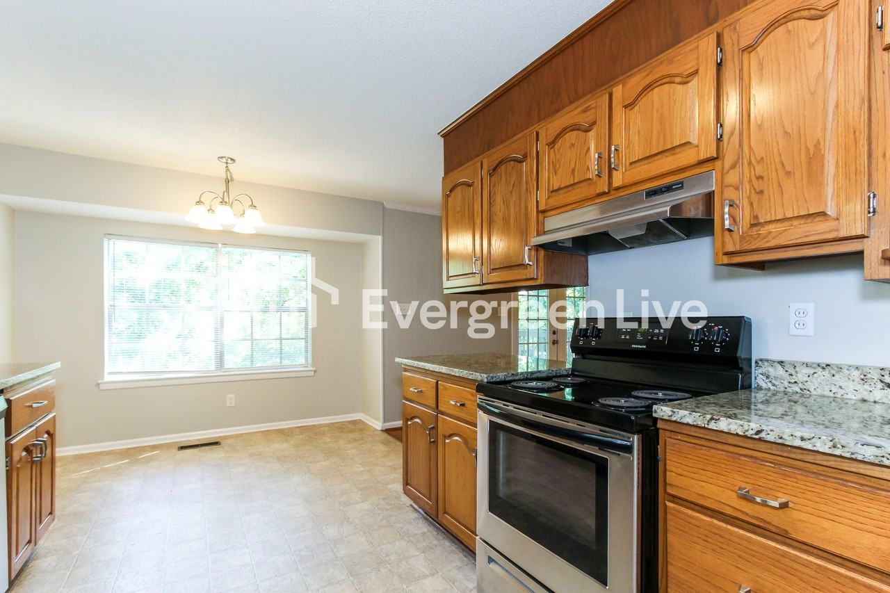 1755 Napier Dr - Photo 6 of 15
