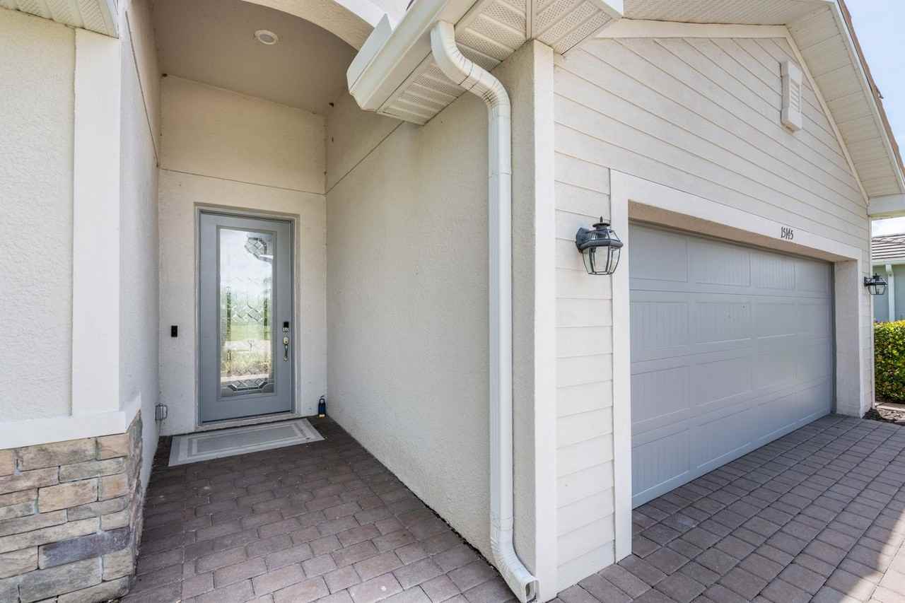 15145 Spanish Point Dr - Photo 4 of 50