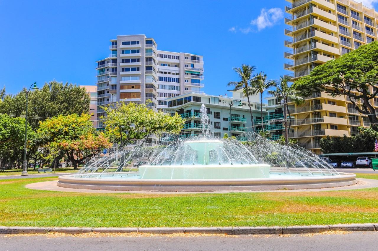 2957 Kalakaua Ave #402 - Photo 2 of 17