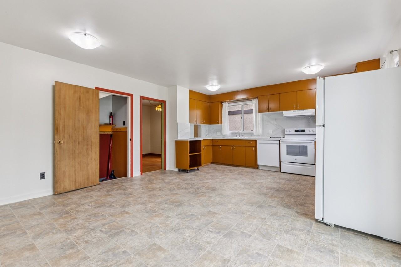 11626 77 Ave House - Photo 3 of 45