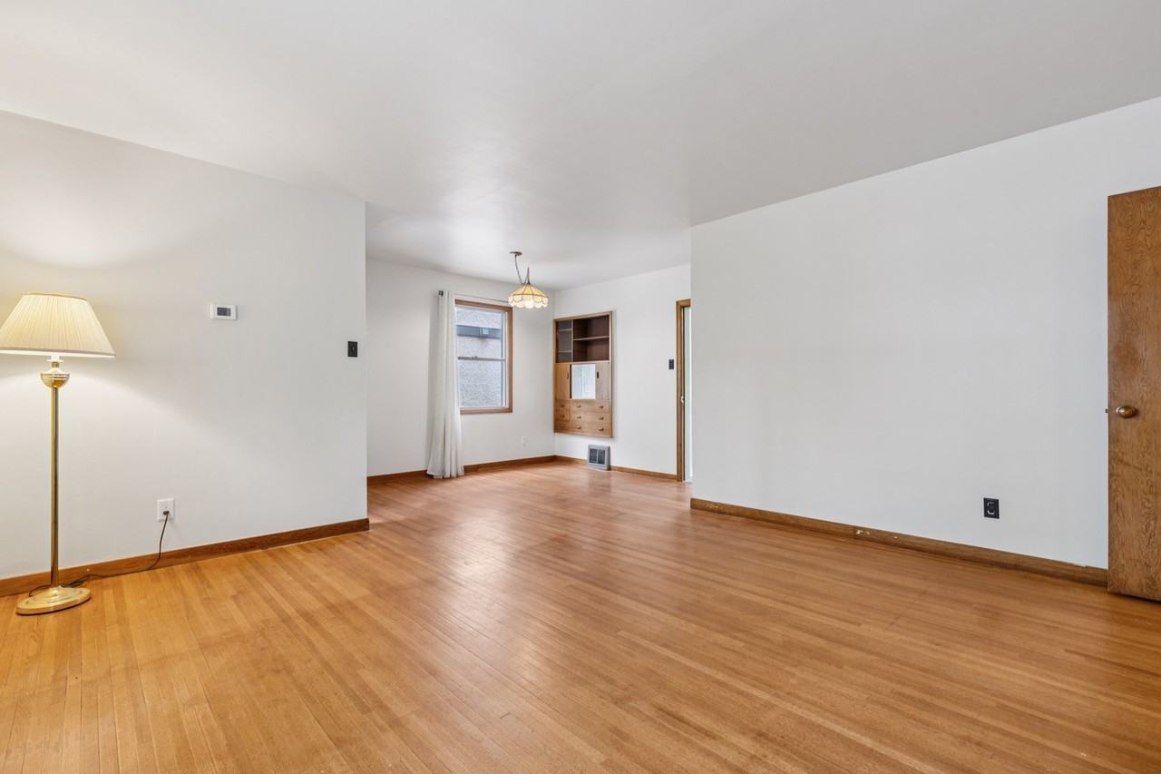 11626 77 Ave House - Photo 7 of 45