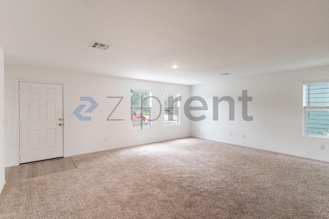 889 Powell St - Photo 6 of 23