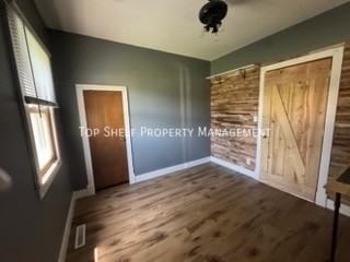 428 S 6th Ave E - Photo 7 of 13