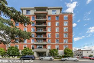 327 Breezehill Ave S - Photo 1 of 1