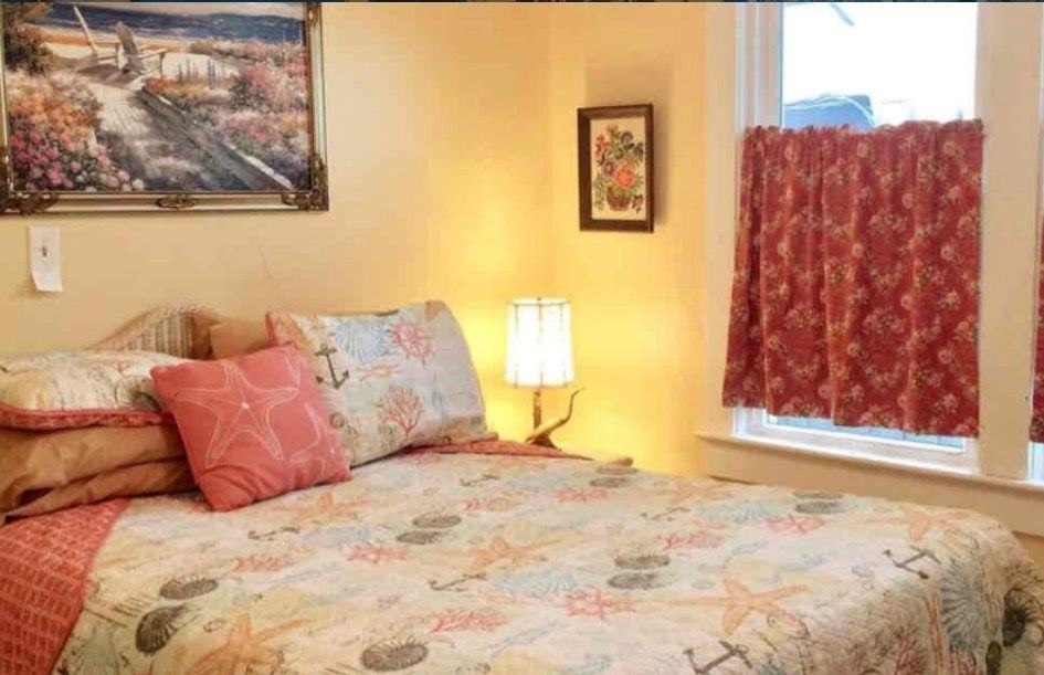 122 S Oleander Ave - Photo 3 of 3