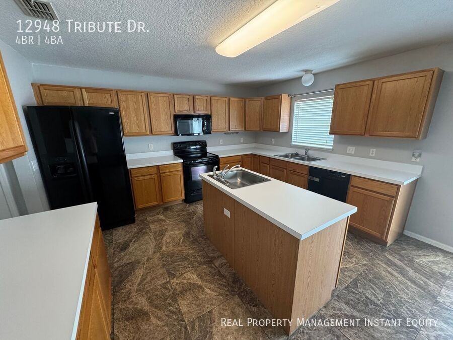 12948 Tribute Dr - Photo 5 of 31