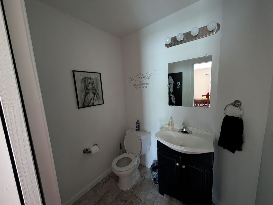 468 Mitchell Ave - Photo 2 of 6