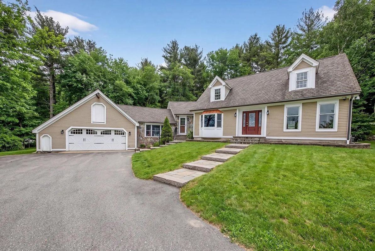 166 Londonderry Rd - Photo 2 of 31