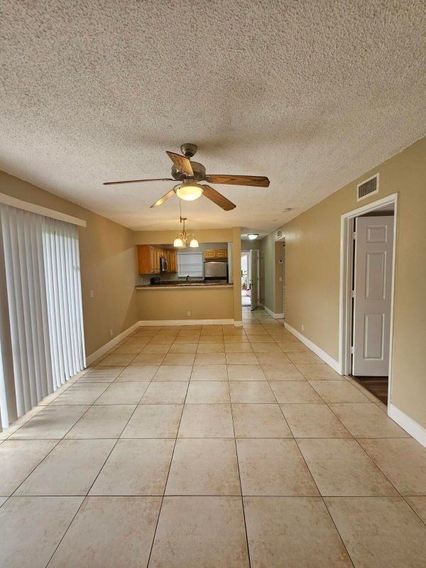 1561 Windorah Way ##A - Photo 3 of 9