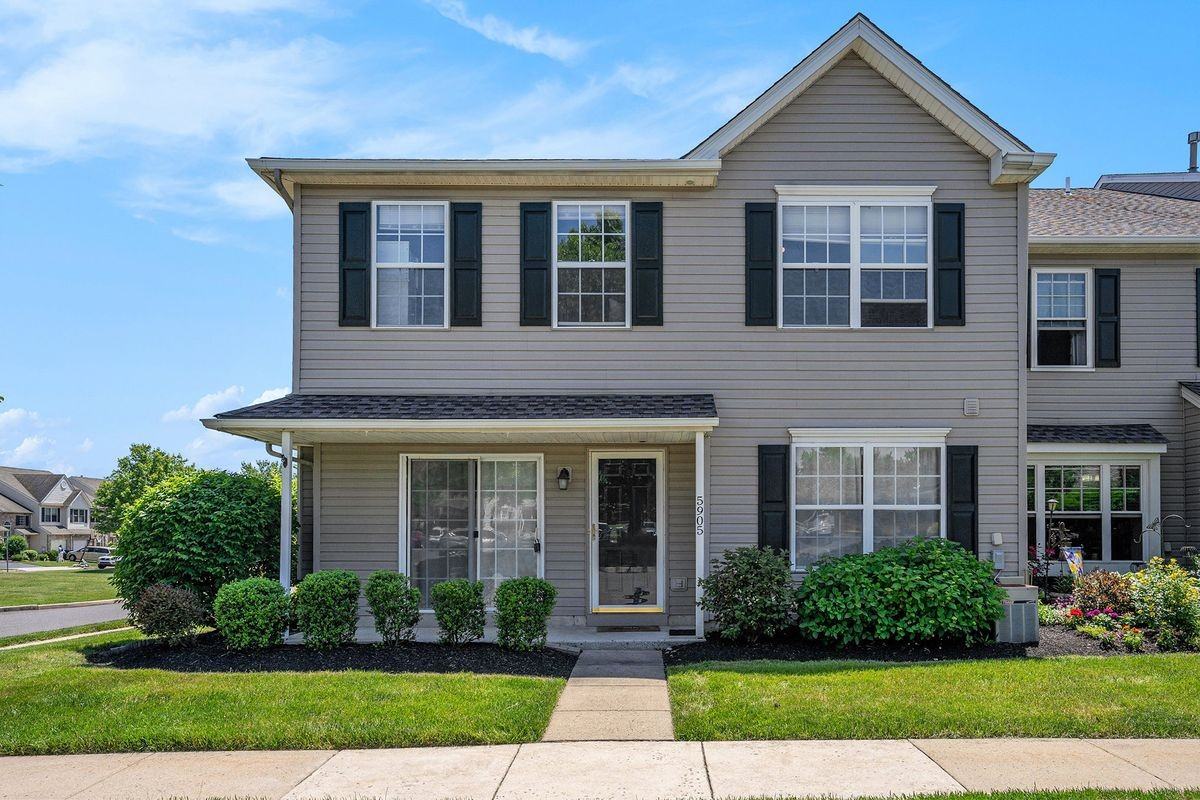 5905 Drawbridge Ct
