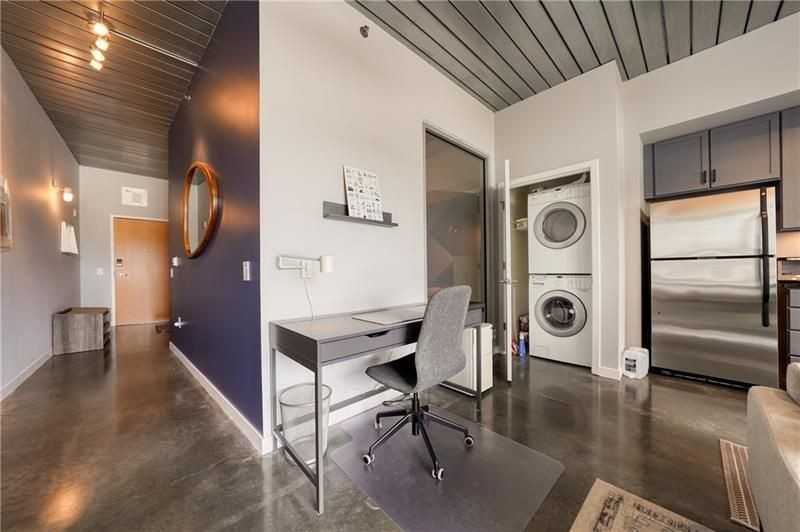 620 Glen Iris Dr Ne ##506 - Photo 4 of 21
