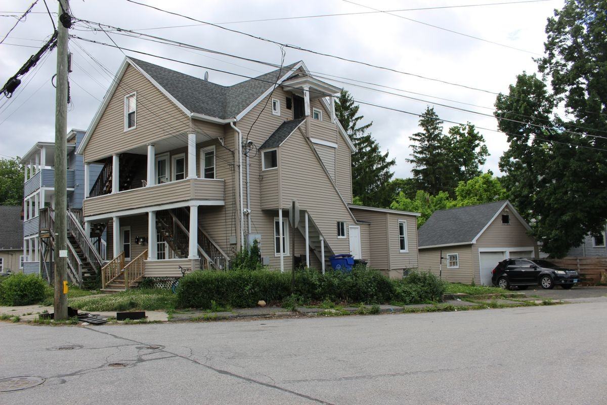 46 Pulaski St - Photo 2 of 11