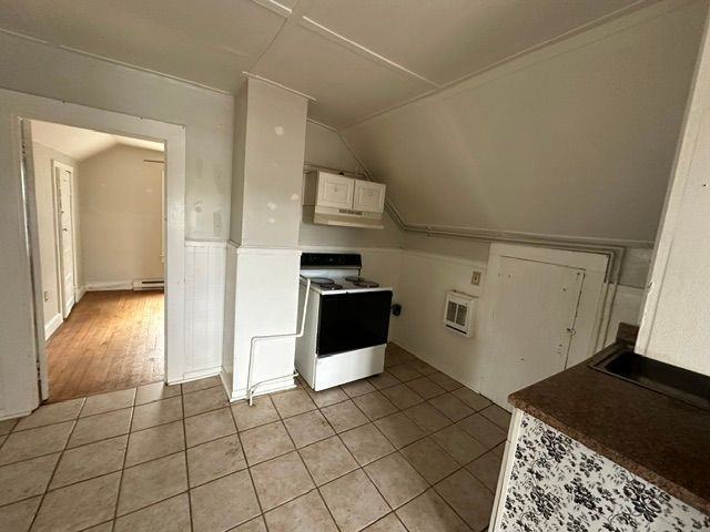 46 Pulaski St - Photo 6 of 11
