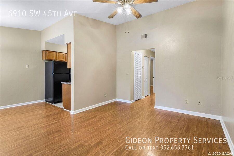 6910 Sw 45th Ave - Photo 2 of 11