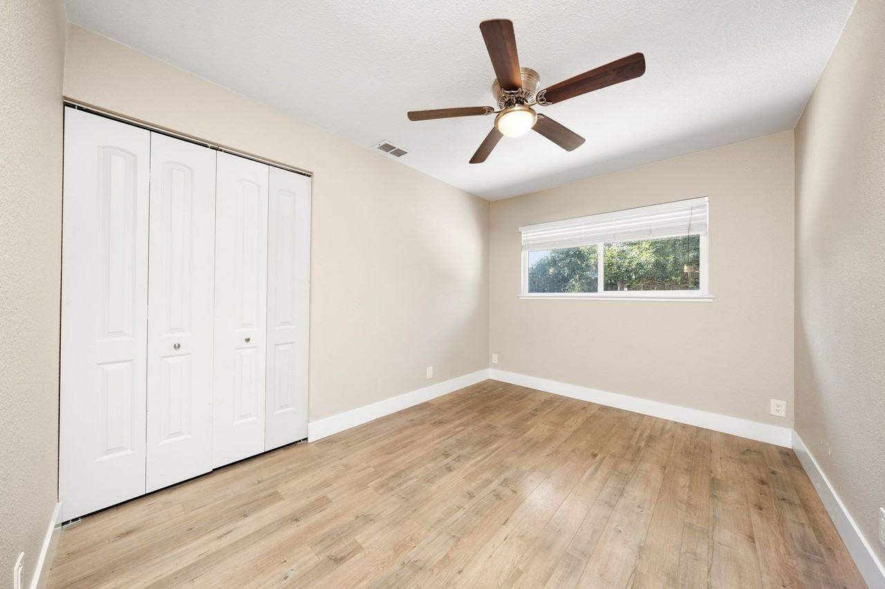 123 Lido Cir - 123 Lido Cir #3 - Photo 2 of 16