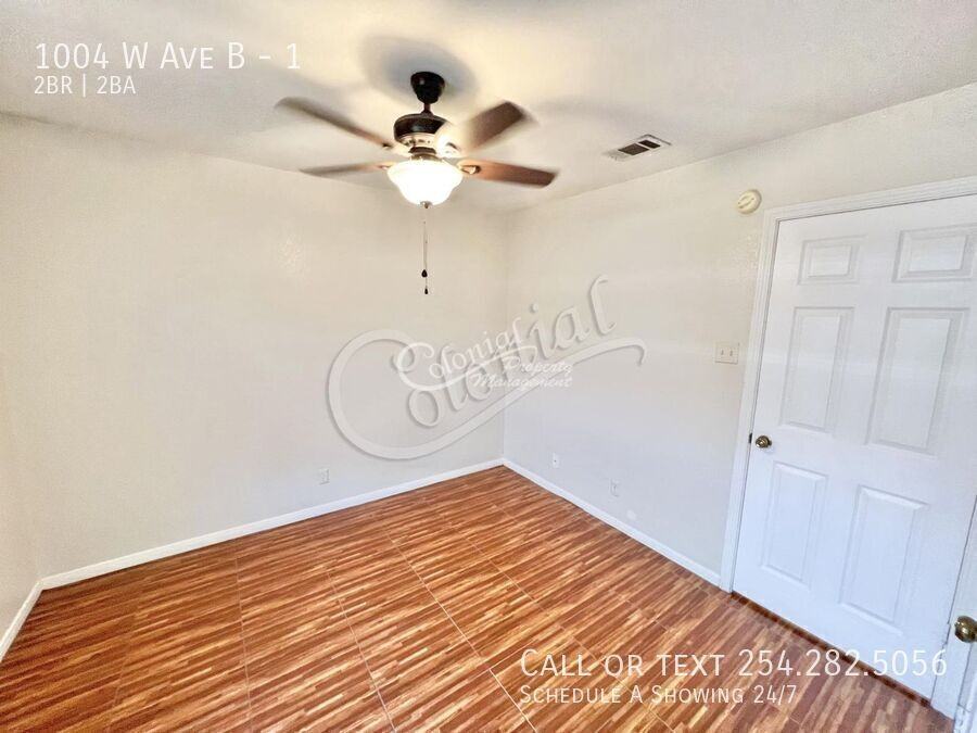 1004 W Avenue B #2 - Photo 6 of 11