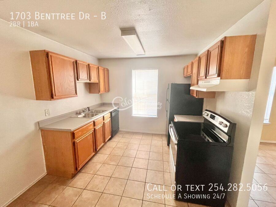 1703 Benttree Dr #B - Photo 5 of 12
