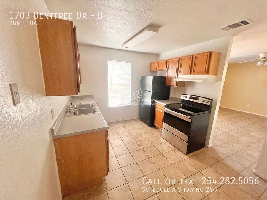 1703 Benttree Dr #B - Photo 6 of 12