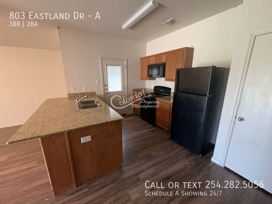 803 Eastland Dr #A - Photo 3 of 16