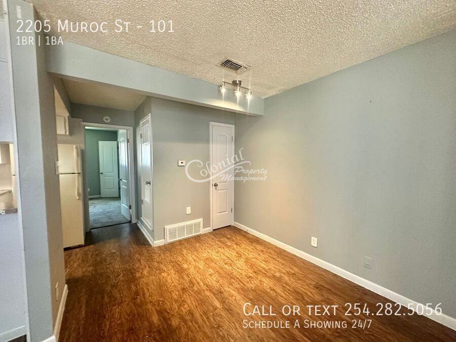 2205 Muroc St #101 - Photo 4 of 11