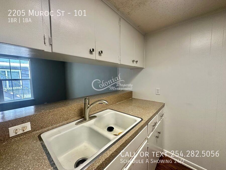 2205 Muroc St #101 - Photo 5 of 11