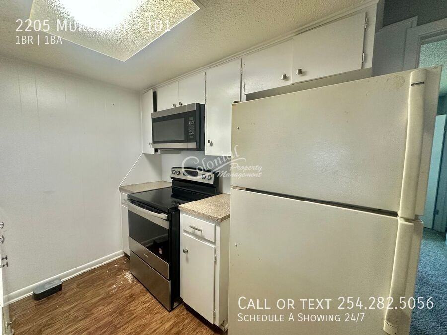 2205 Muroc St #101 - Photo 6 of 11