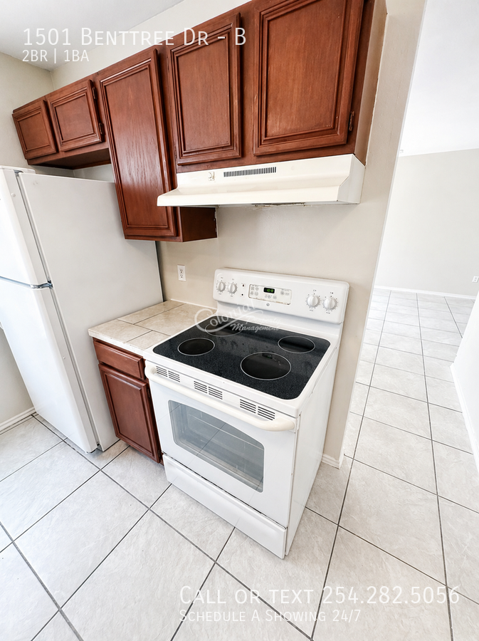 1501 Benttree Dr #B - Photo 5 of 11