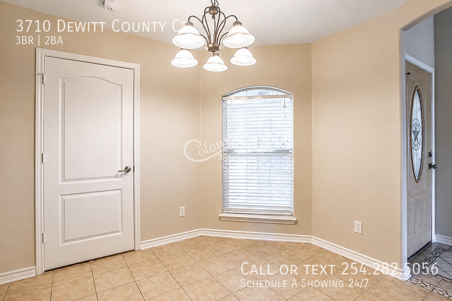 3710 Dewitt County Ct - Photo 2 of 16