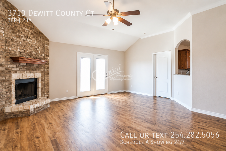 3710 Dewitt County Ct - Photo 4 of 16
