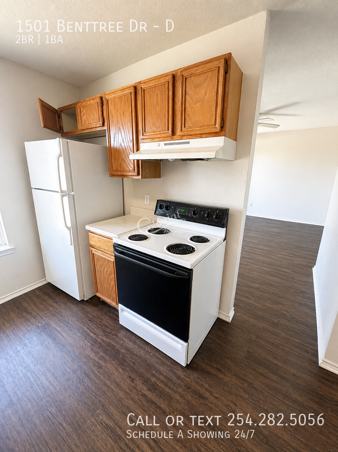 1501 Benttree Dr #D - Photo 5 of 10