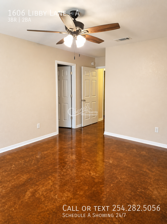 1606 Libby Ln #A - Photo 3 of 8