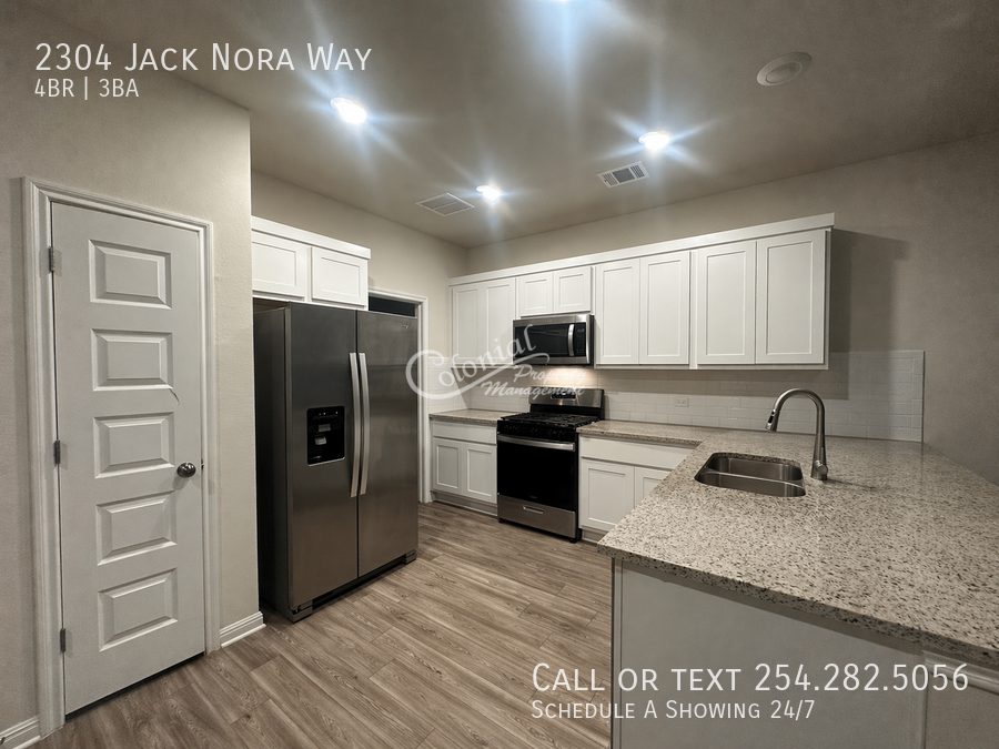 2304 Jack Nora Way - Photo 4 of 12