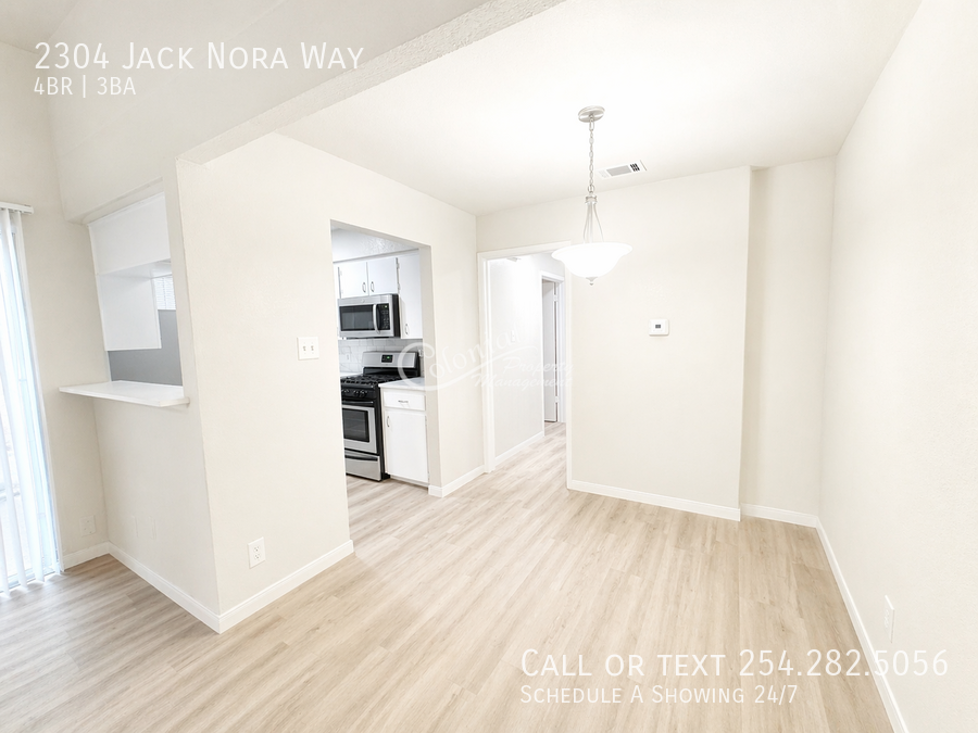 2304 Jack Nora Way - Photo 5 of 12