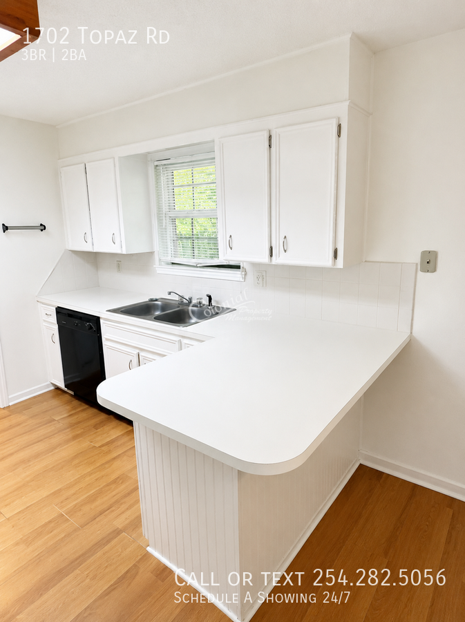 1702 Topaz Rd - Photo 3 of 19