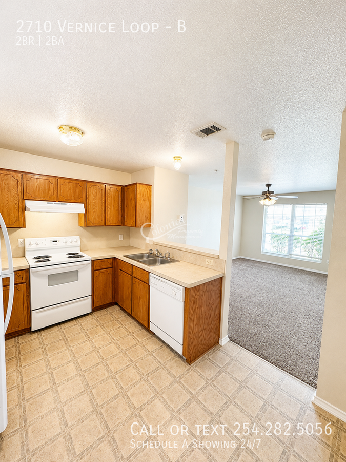 2710 Vernice Loop #B - Photo 2 of 13