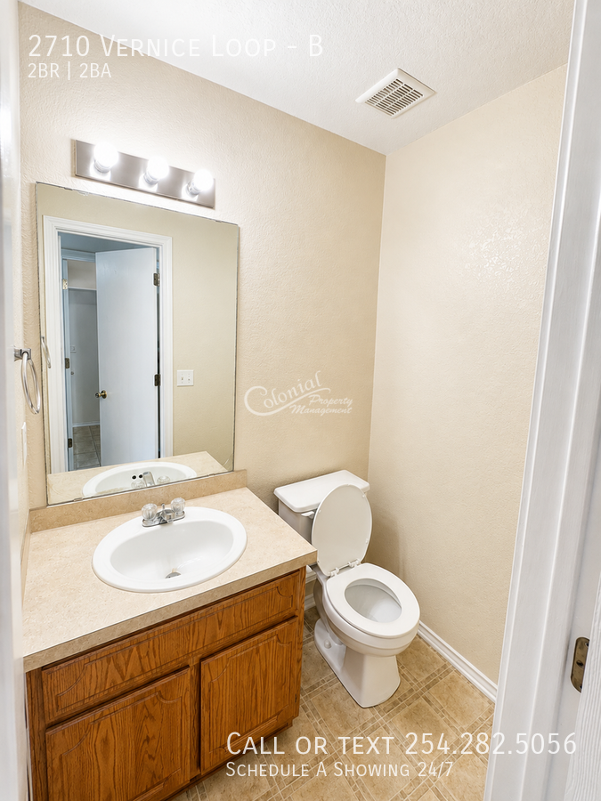 2710 Vernice Loop #B - Photo 5 of 13
