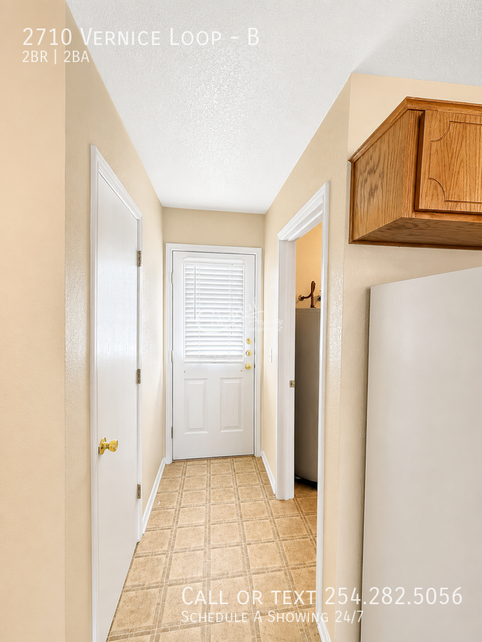 2710 Vernice Loop #B - Photo 6 of 13