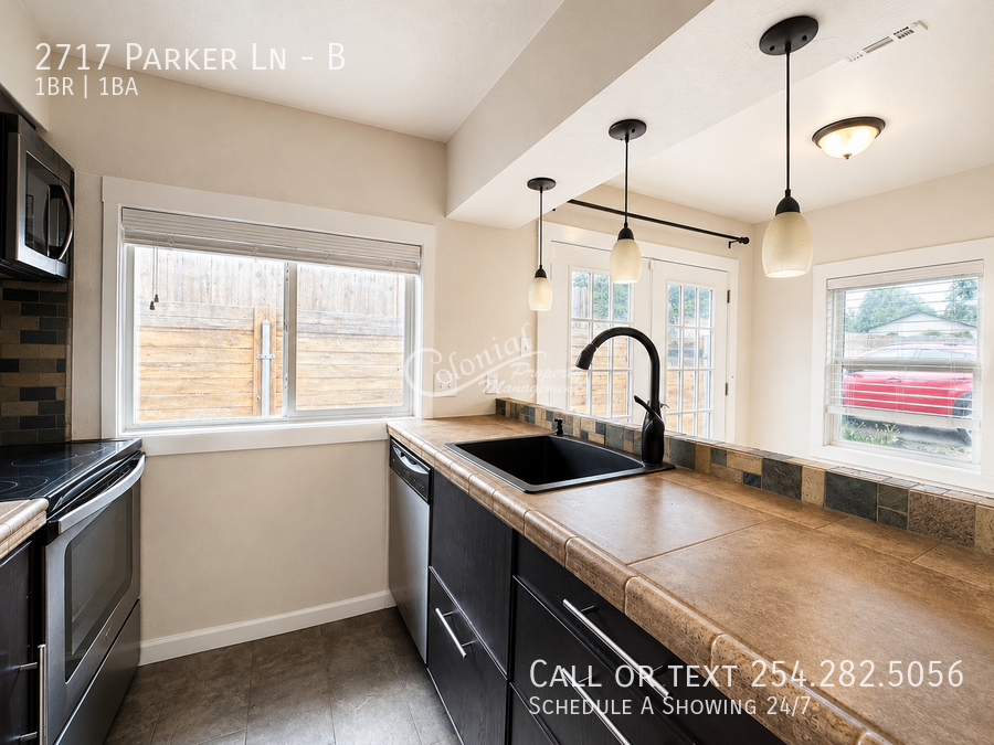 2717 Parker Ln #B - Photo 6 of 14