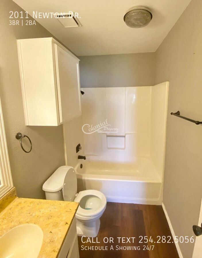 2011 Newton Dr - Photo 4 of 16