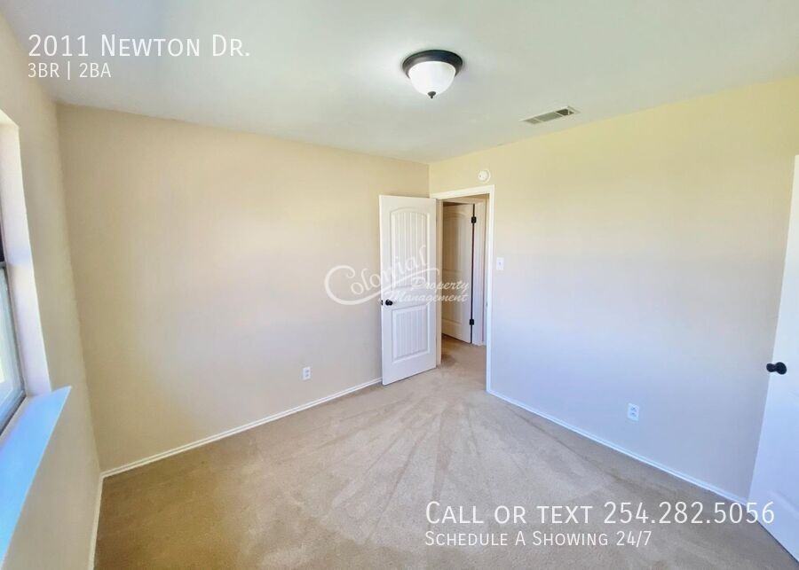 2011 Newton Dr - Photo 7 of 16