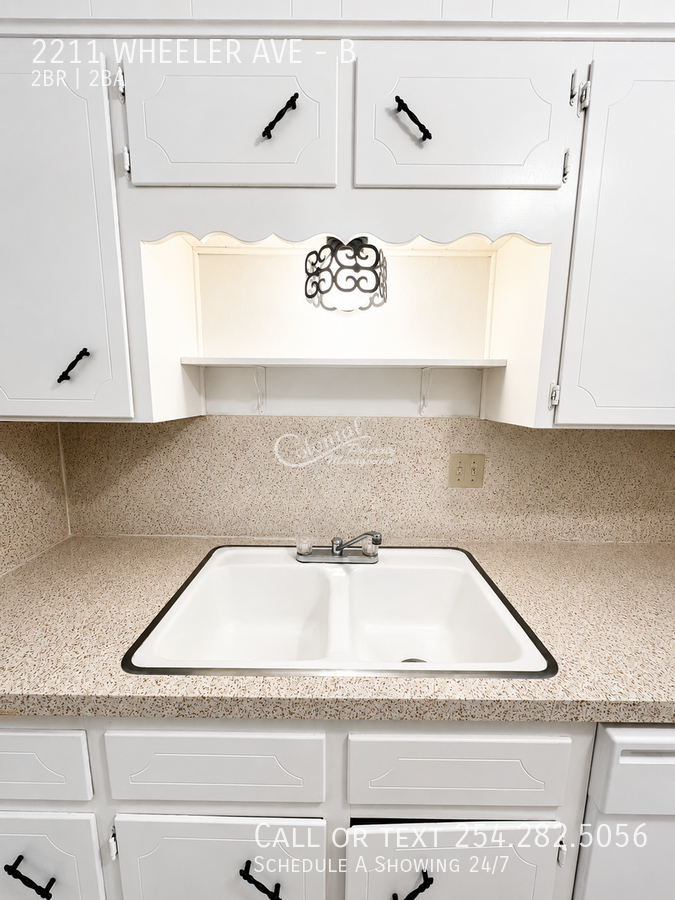 2211 Wheeler Ave #B - Photo 7 of 23