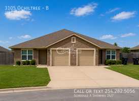 featured image of 3105 Ochiltree Dr #B