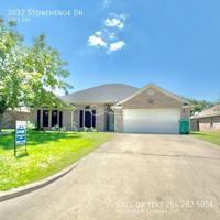 featured image of 2032 Stonehenge Dr