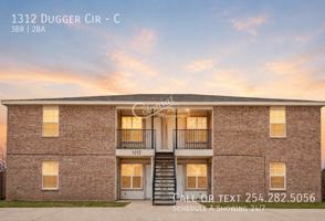 featured image of 1312 Dugger Cir #C