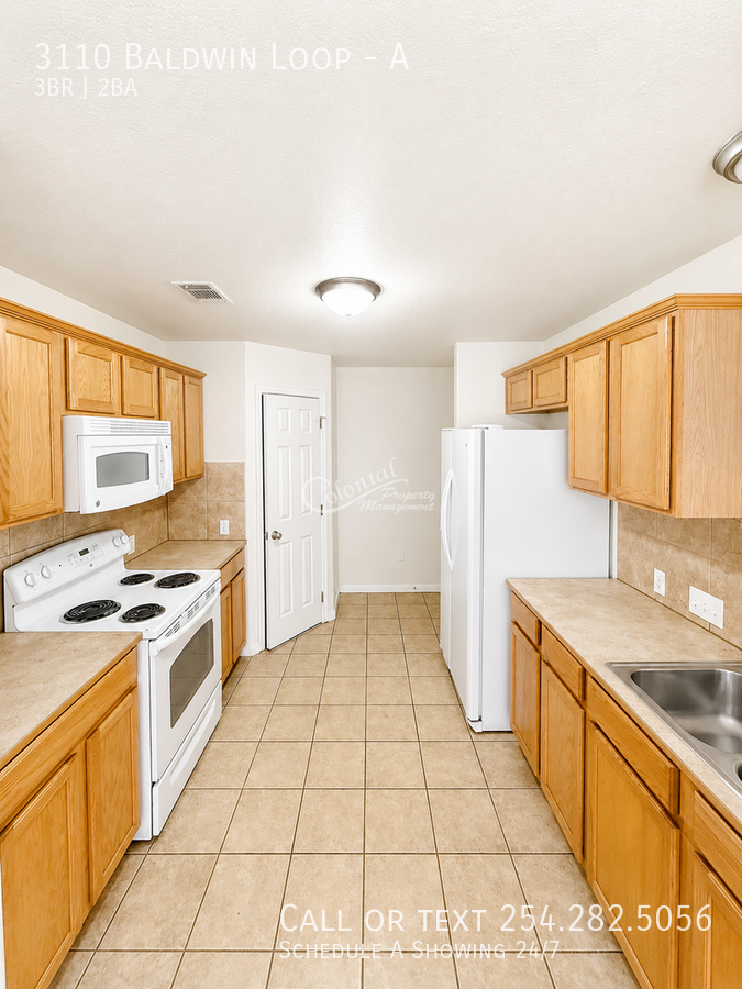 3110 Baldwin Loop #A - Photo 5 of 15