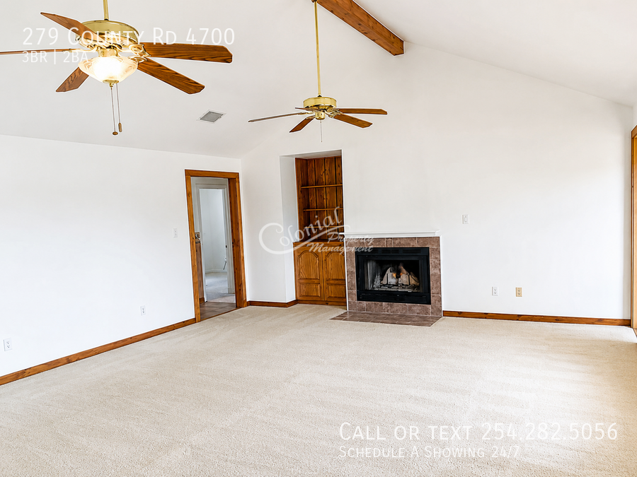 279 County Road 4700 - Photo 3 of 23