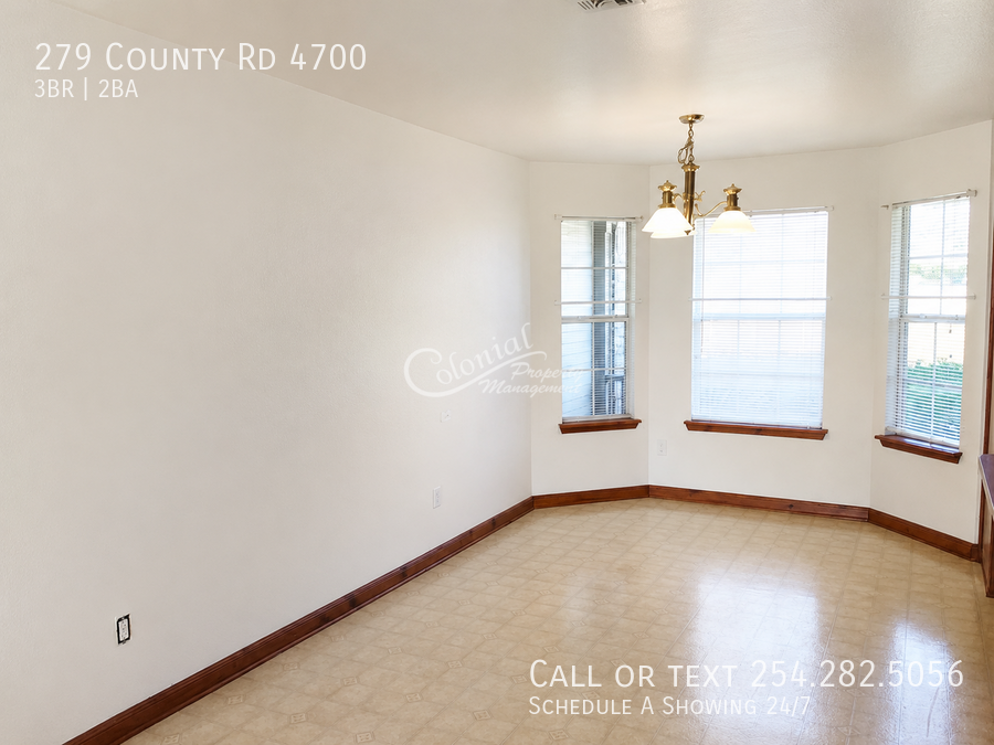 279 County Road 4700 - Photo 5 of 23